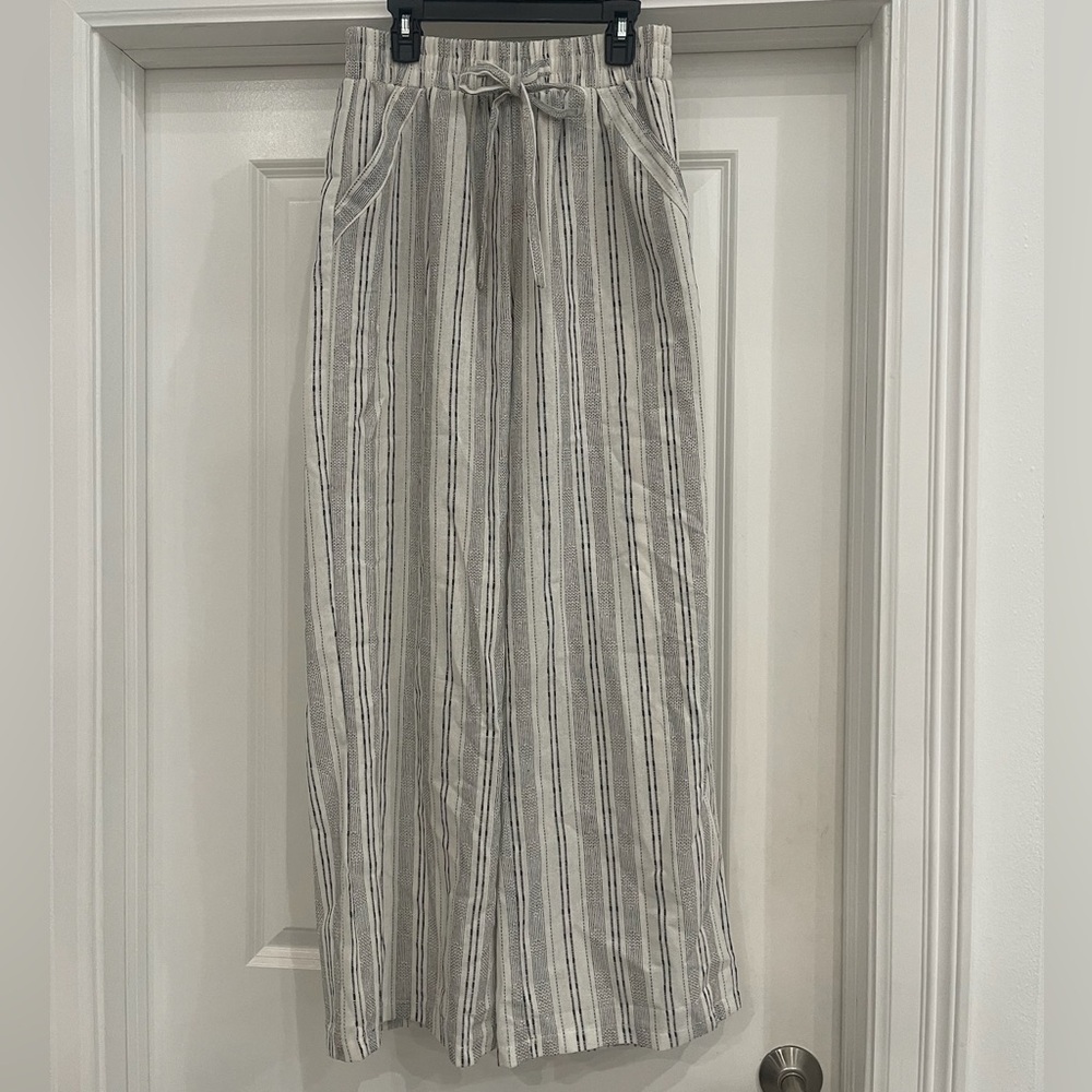 NWT Long Wide Leg Pin Stripe Linen Pants